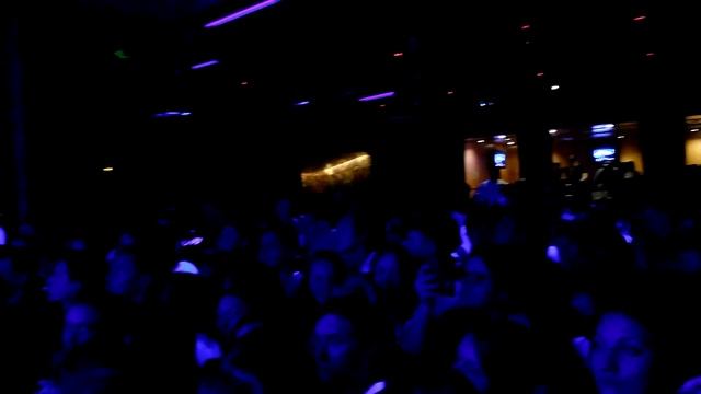 Толпа скандирует Noize Mc