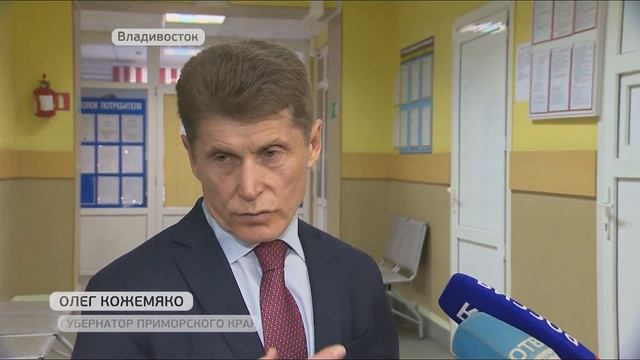 Еще 4 санитарных автомобиля получит детская поликлиника Владивостока