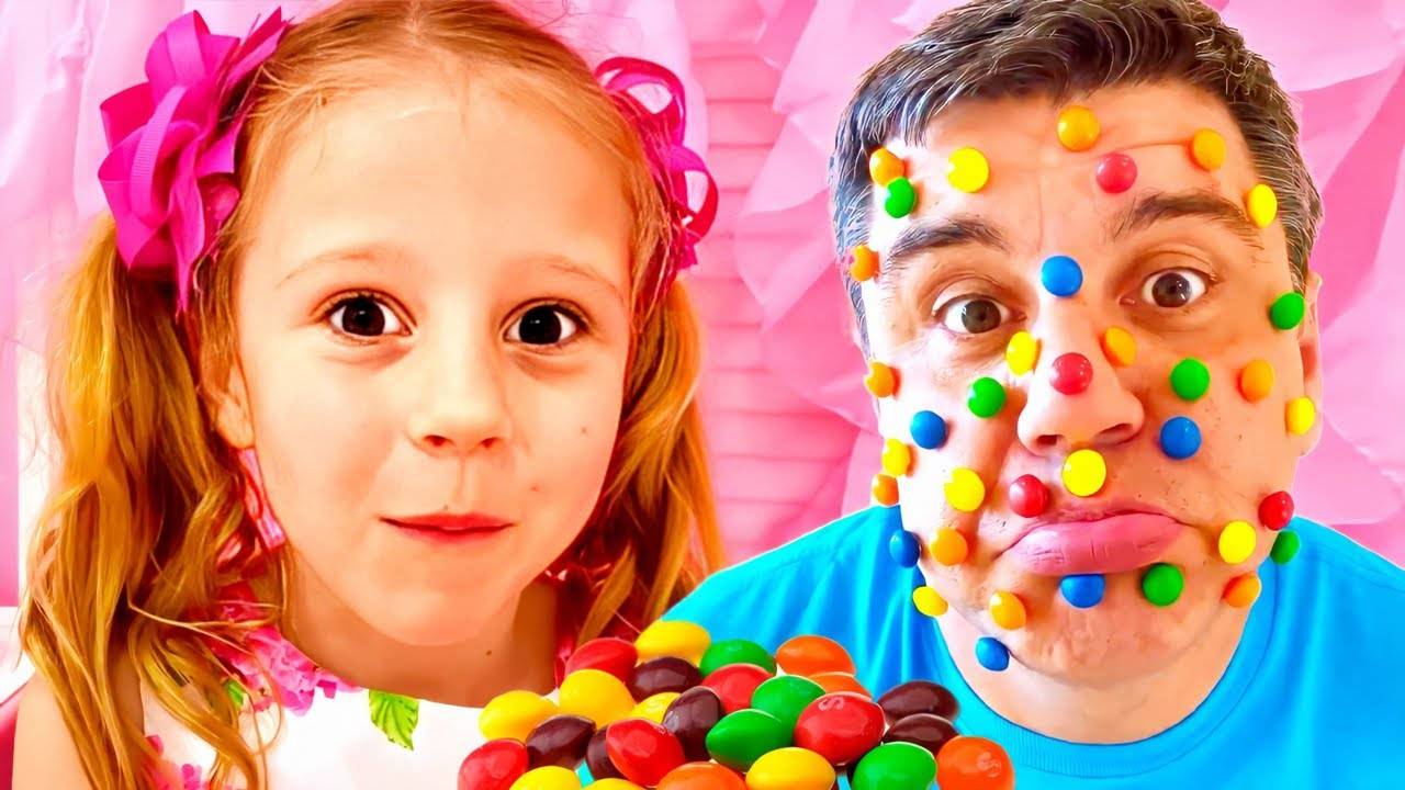 Настя и папа играют с лего. Видео для детей
