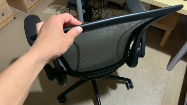 Humanscale Diffrient World Office Task Chair Review - One Year Later