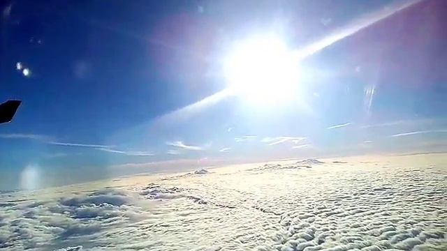 Вечереет. Солнце садится .