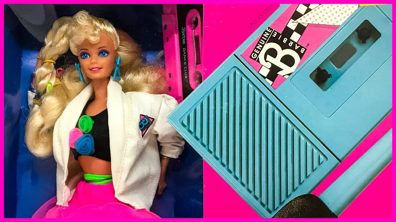 Разбавила свою коллекцию кукол винтажной Barbie Dance Club 1989 года