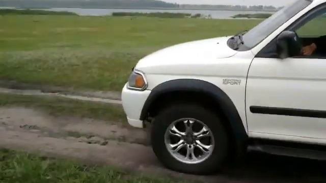 Mitsubishi montero sport монтеро спорт 3.0