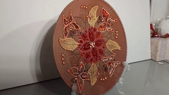 Тарелка декоративная Бабочки коричневая