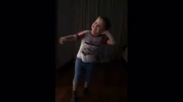 Слайд шоу из фотографий на день рождения