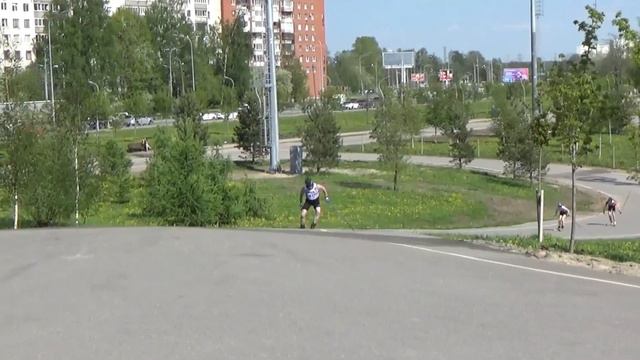 Y2mate.mx-Лыжероллеры - Муринский парк team sprint, трансляция забега 19.05.2024 (Слив с YouTube)