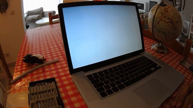 Tutorial: Instalar SSD en MacBook Pro de finales de 2011