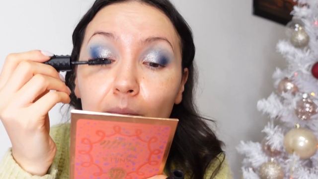 VLOGMAS 15: GRWM сине-зелёный макияж. Муж конкретно заболел.