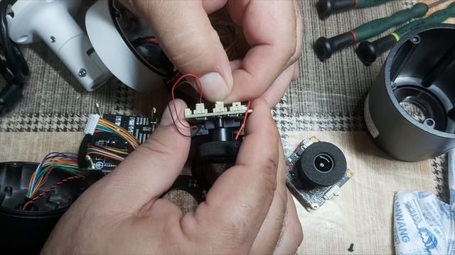 Как получить 2 ip камеры 4К по цене одной (монтаж видеонаблюдения за 1000 км) I [Часть 1]