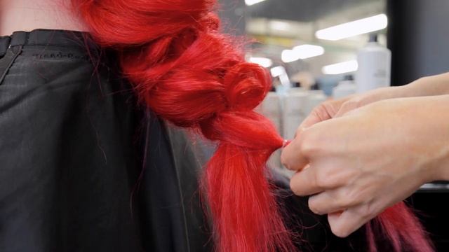 Four Reasons Professional Tutorial - Dry Shine Spray & Finishing Spray