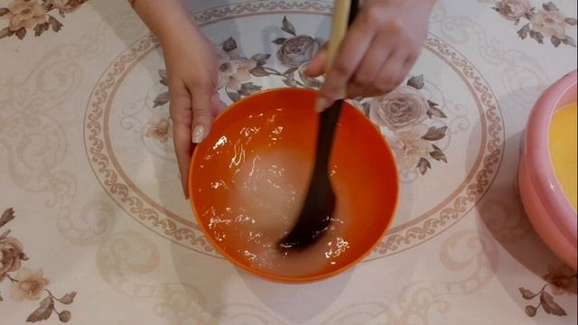 Лимонад из апельсинов и лимона.