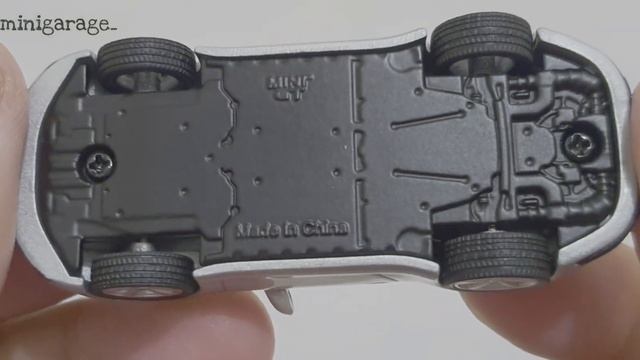 MINI GT Porsche 911 (992) Carrera S GT Silver Metallic / #210 Unboxing