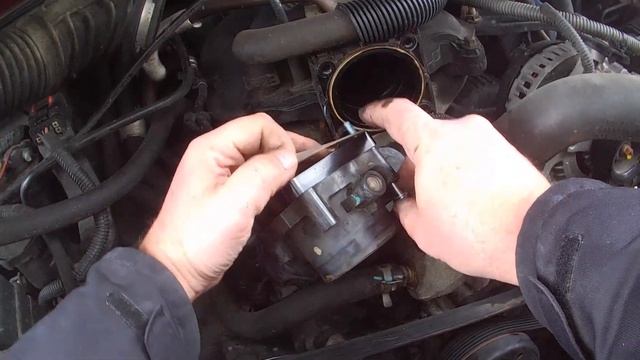 Jeep wrangler Rugged Ridge Throttle Body Spacer and Rugged Ridge Synthetic Filter install and revie