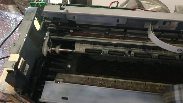 epson l132 выкидывает чистые листы и выдаёт ошибку по бумаге
