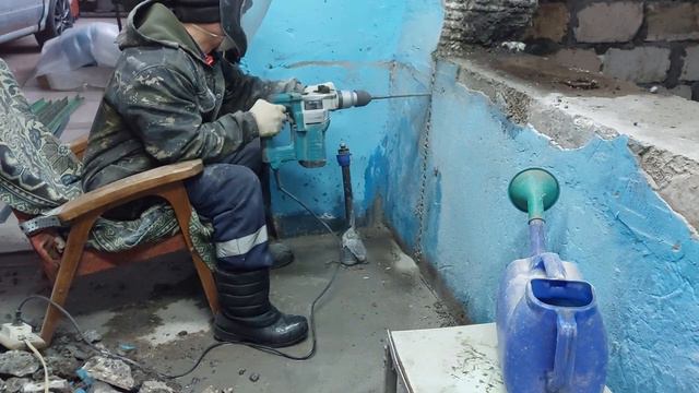 Прорубил проём для ворот в малярку