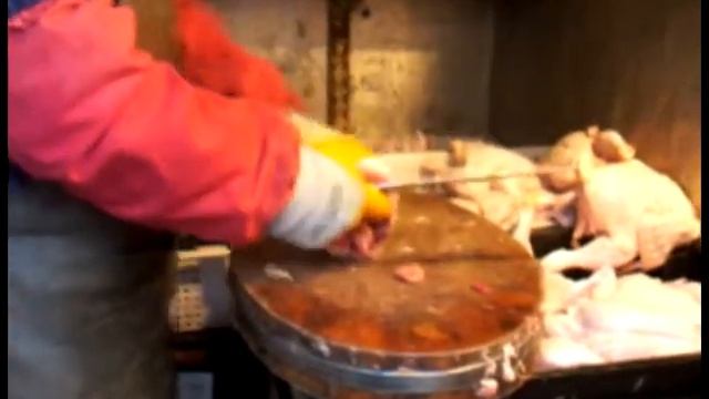 Разделка курицы за 20 секунд.