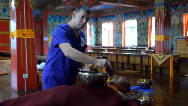 Сеанс с ПОЮЩИМИ ЧАШАМИ HEALINGBOWL в ТИБЕТСКОМ МОНАСТЫРЕ