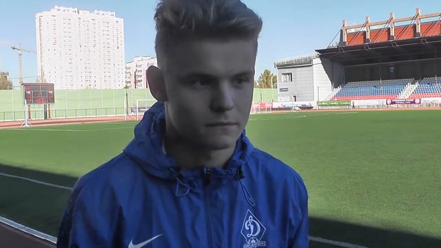Игрок СПбГУ Дмитрий Жабин после поражения от МФТИ 2:3
