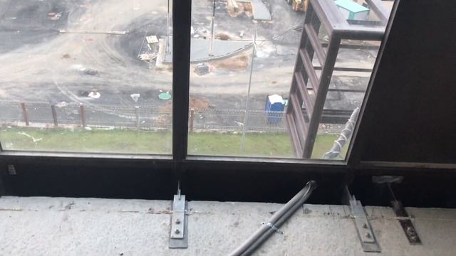 ЖК Позитив: утепление лоджий - 1 этап: герметизация швов и примыканий