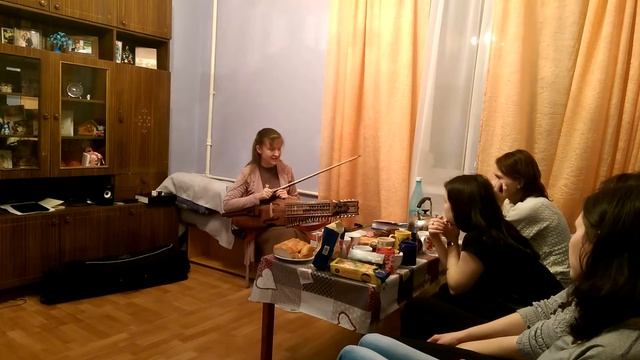 Древний музыкальный инструмент Никельхарпа