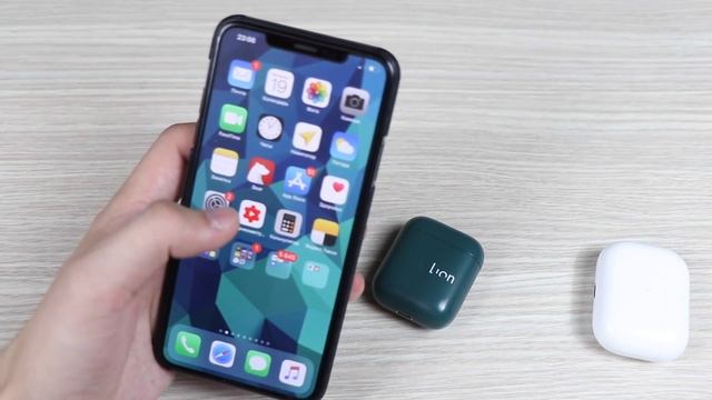 10 ЛАЙФХАКОВ С AIRPODS и AIRPODS PRO