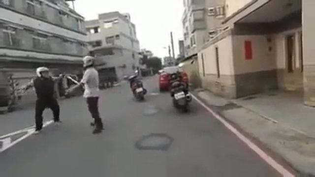 Желание драться отпало сразу