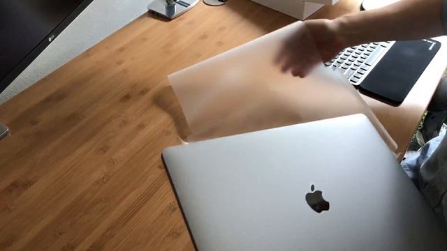 2016 15 inch Touch Bar MacBook Pro Unboxing