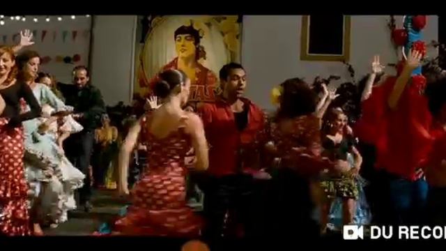 Танец из индийского фильма"Жизнь не может быть скучной"