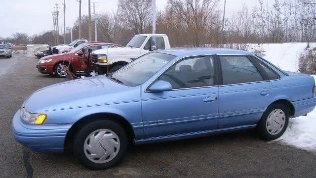 1995 FORD TAUR  Milwaukee WI WI