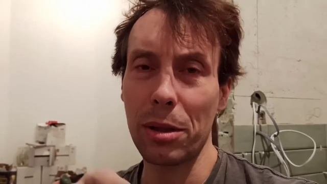 UNIS ЮНИС черный плохой плиточный клей?
