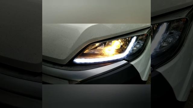 Fiat Ducato + montaż soczewki bi-halogen + listwa LED