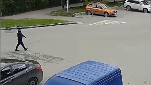 Ульяновск мужчина с пистолетом ограбил магазин в Новом городе и уехал в Саратовскую область