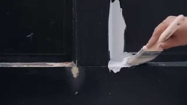 Советы от Benjamin Moore. Как покрасить дверь снаружи