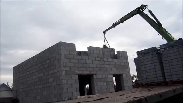 РАЗГРУЖАЕМ ВАРМИТ НА ВТОРОЙ ЭТАЖ. РАБОЧИЕ УЗБЕКИ.