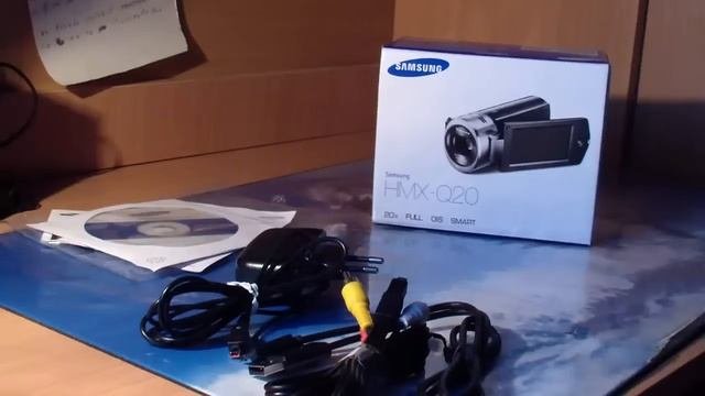 Podrobný Unboxing - Kamera Samsung HMX-Q20