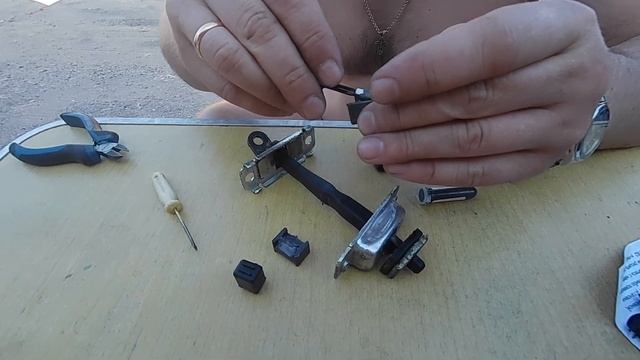 Ремкомплект ограничителей дверей Tucson 2007