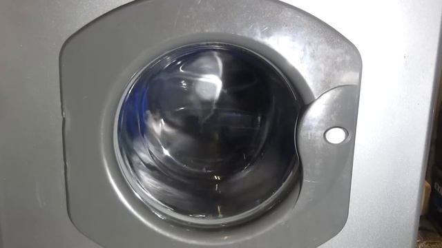 Review and Demonstration  of Hotpoint Ultima WM75 1200 spin Washing machine.