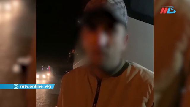 15-летнему школьнику грозит срок за кражу часов и денег в Волгограде