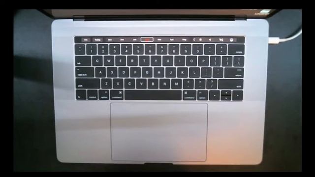 REVIEW: 15" Apple Macbook Pro Touch Bar