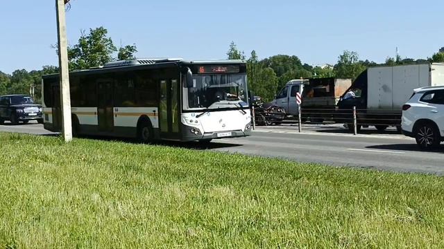 ЛиАЗ-5292.65-03 по маршруту 46 на Волоколамском шоссе+ СИЛЬНОЕ ДТП с Жигули и Газельки.