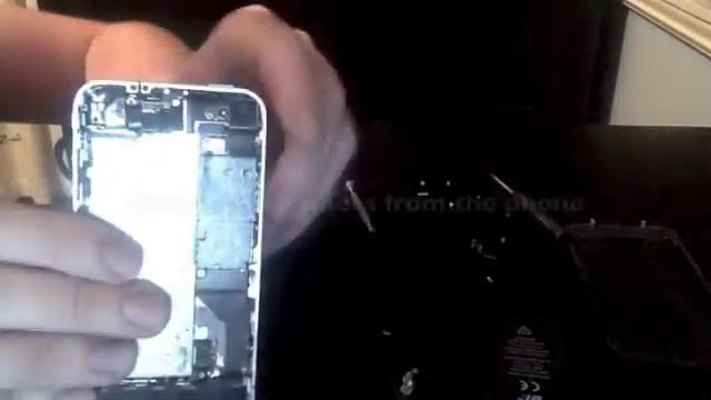 How to remove/replace battery, camera, and buzzer in an iPhone 4/4s