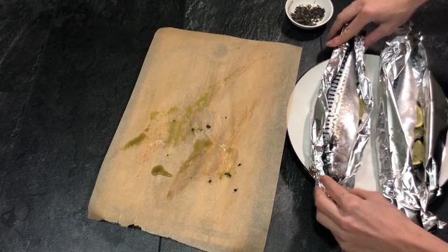 Скумбрия фаршированная шпинатом