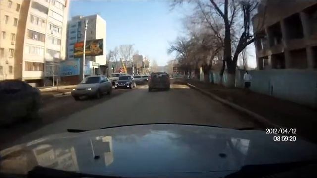 дибил на встречной полосе