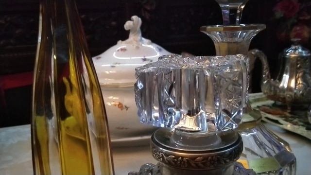 Находки блошиного рынка графины.