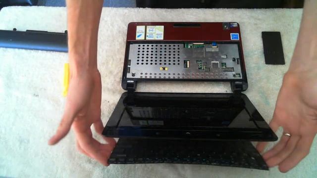 Asus Eee 1005HAB Netbook Rebuilt