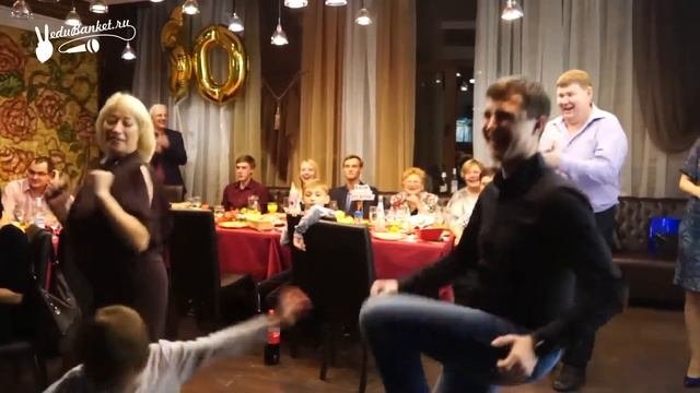 Тамада на юбилей праздник. Ведущая Лариса Шевцова Vedubanket.ru ВедуБанкет