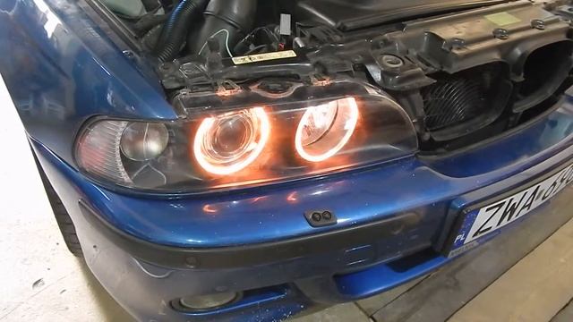 Angel Eyes BMW e39 - kolorowe ringi - regeneracja lamp