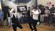 Азербайджанский корпоратив, гости танцуют лезгинку