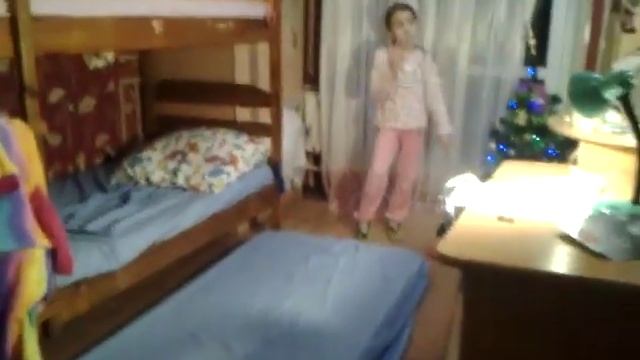 Как зделать сальто или кувырок без рук