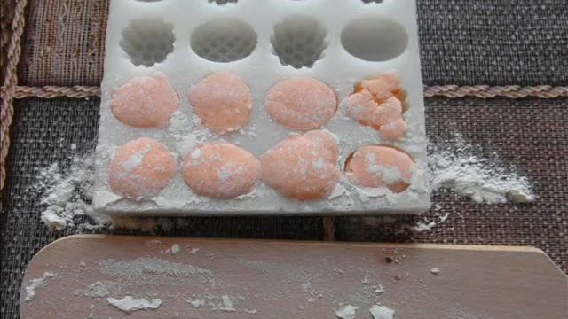 Изготовление конфет в силиконовых формах